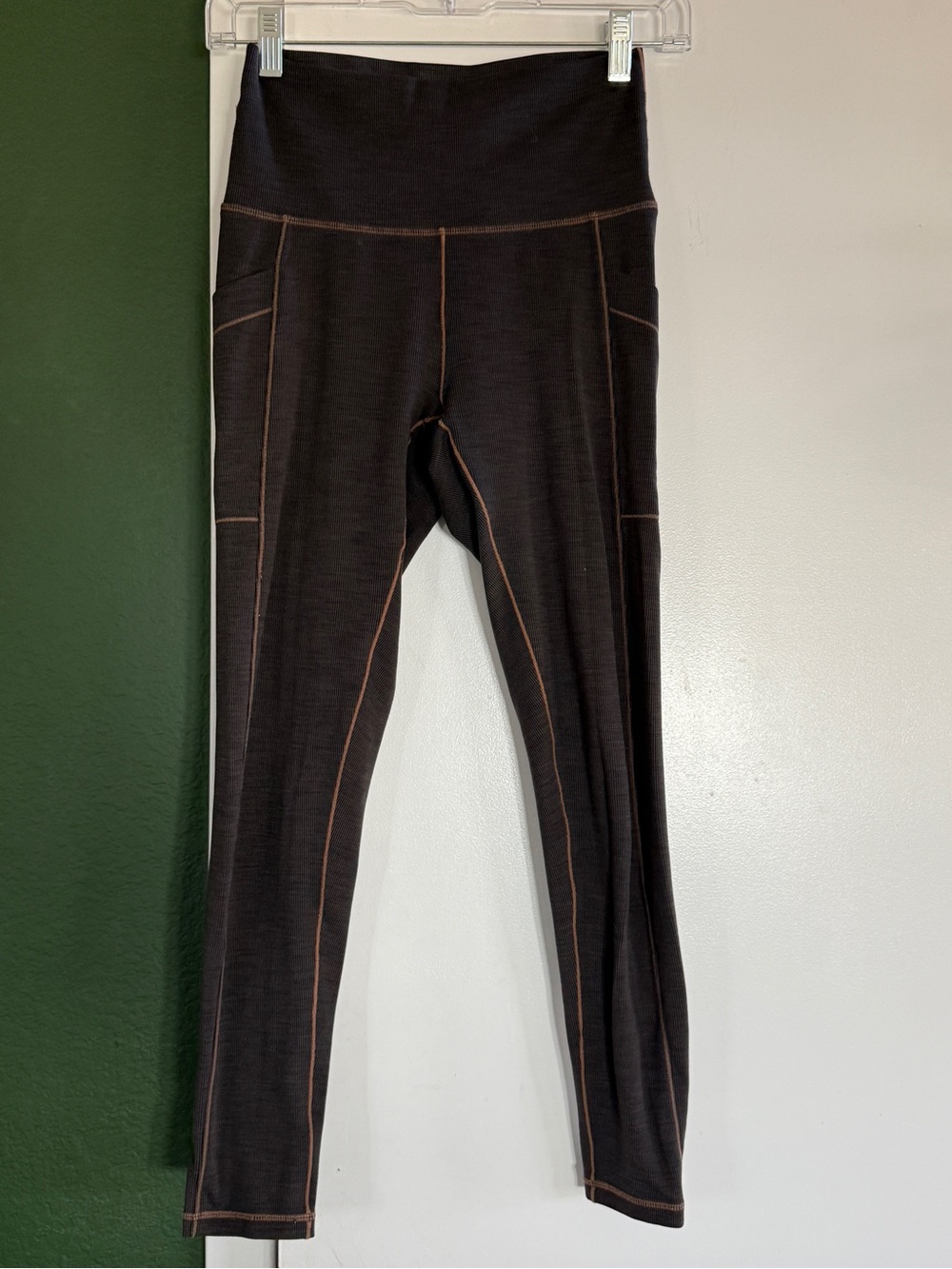 Prana Leggings in dark grey